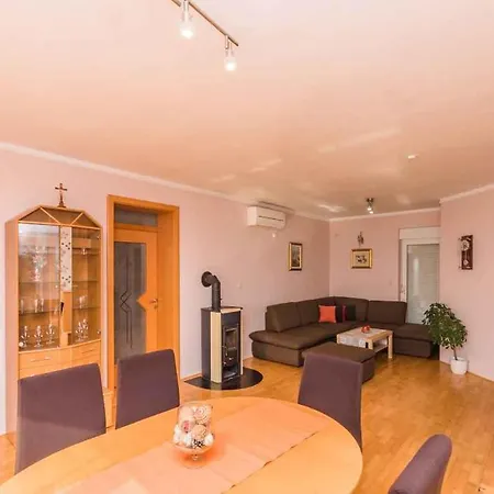 Appartement In 39347