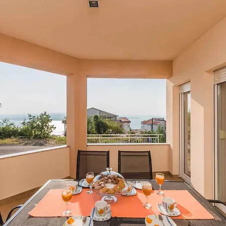 Appartement In 39347
