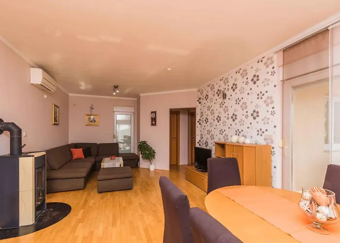 In 39347 * Crikvenica